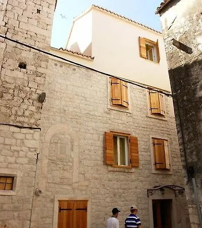 Ruzica Guest house 3*
