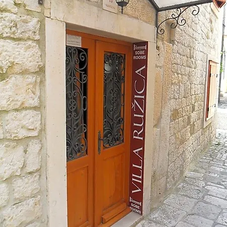 Ruzica Trogir