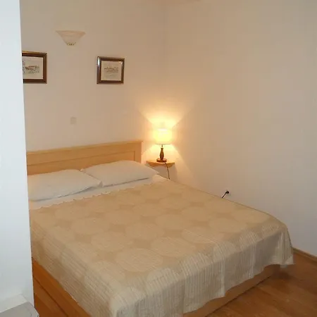 Ruzica Trogir