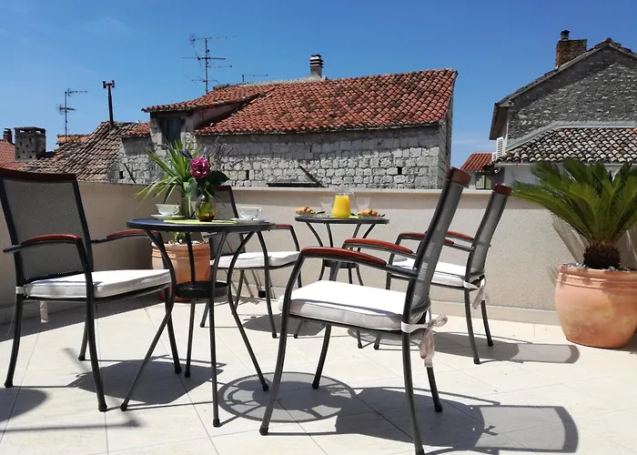Ruzica Trogir